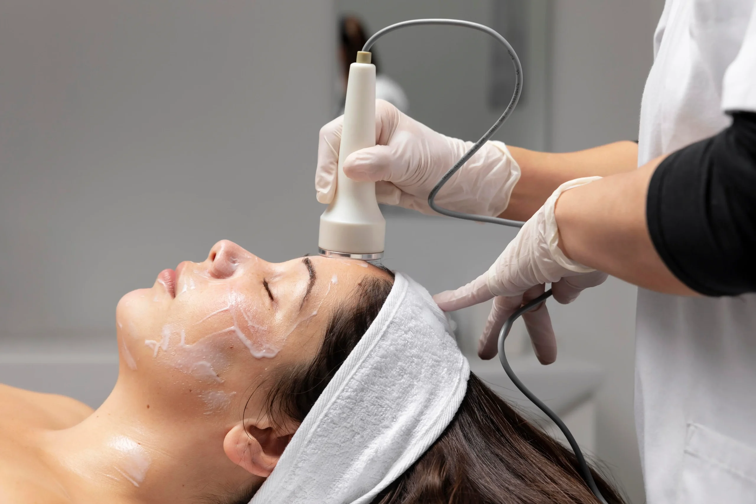 HydraFacial Express​ treatment